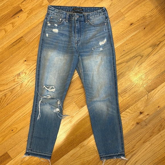 Abercrombie & Fitch Denim - Abercrombie & Fitch Light Blue Distressed Cropped Jeans